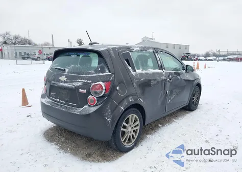 2015 Chevrolet Sonic Lt Auto из США, поврежденный, VIN 1G1JC6SB8F4125982